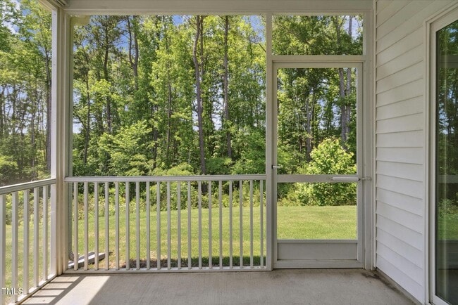 Building Photo - 130 Silent Brk Trl