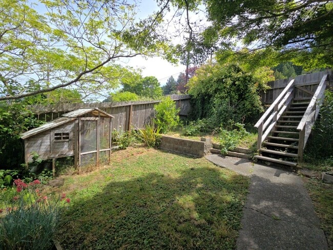 Building Photo - Beautifully remodeled 2BD/1BA Scotia home