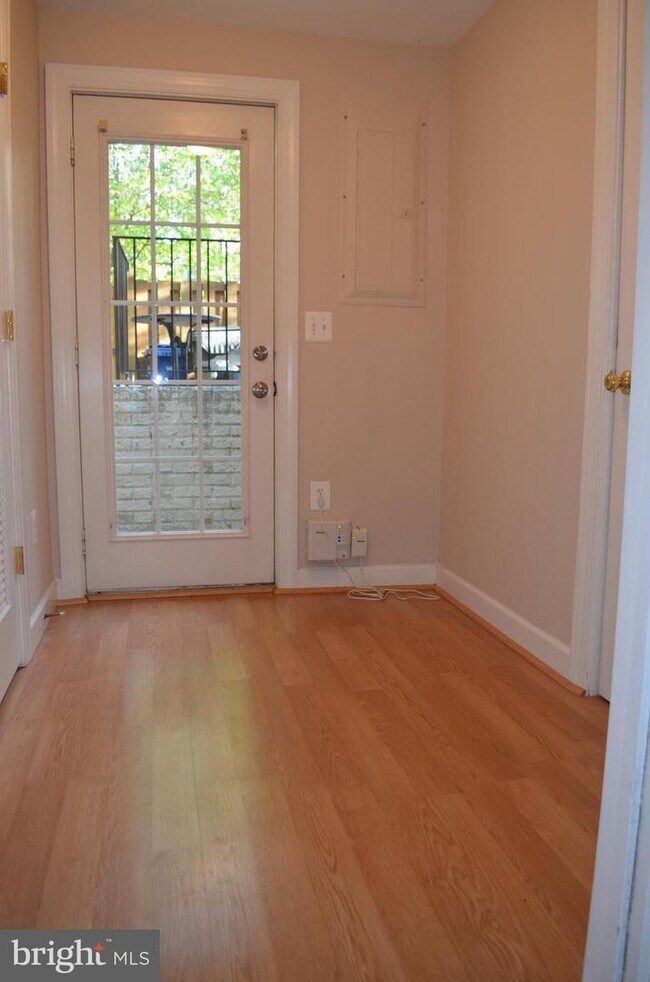 Building Photo - 3446 Diehl Ct