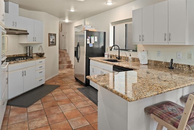 Building Photo - 155 Beaver Creek Dr