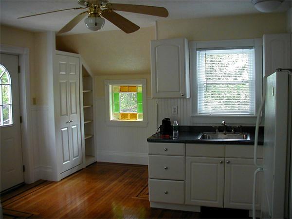 Building Photo - 49 Dean Ave