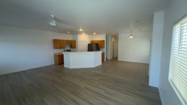 Building Photo - 1286 Capital Gains Dr