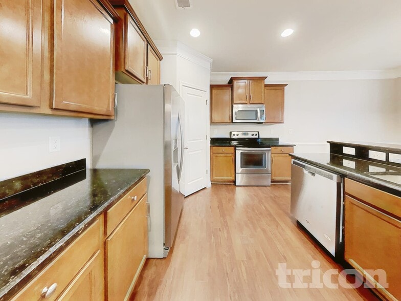 Building Photo - 116 Carolinian Dr