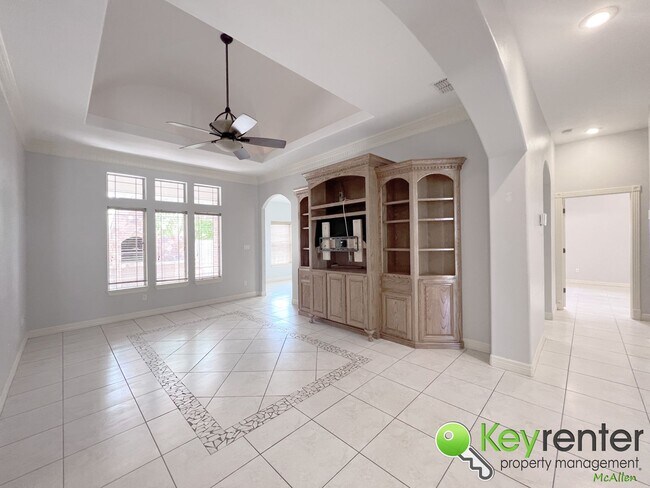 Building Photo - 3Bed/2Bath Gorgeous and move in ready.  (S...
