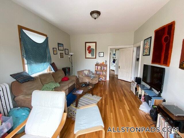 Building Photo - 77 Easton St