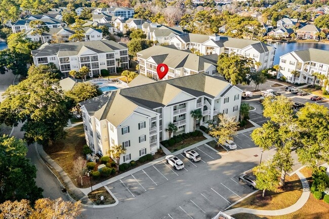 Building Photo - Spacious 3BR Condo in Gated Ocean Keyes