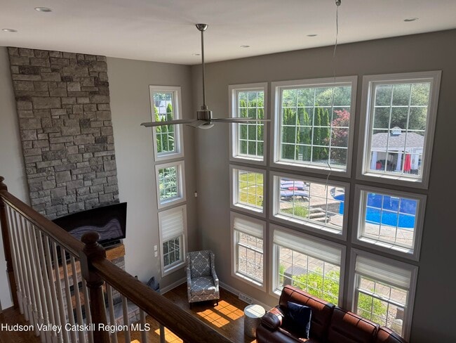 Building Photo - 7 Hammerstone Ln