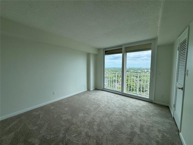 Building Photo - 2611 Bayshore Blvd