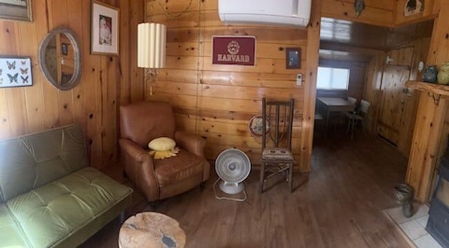 Building Photo - Creek Cabin In Idyllwild