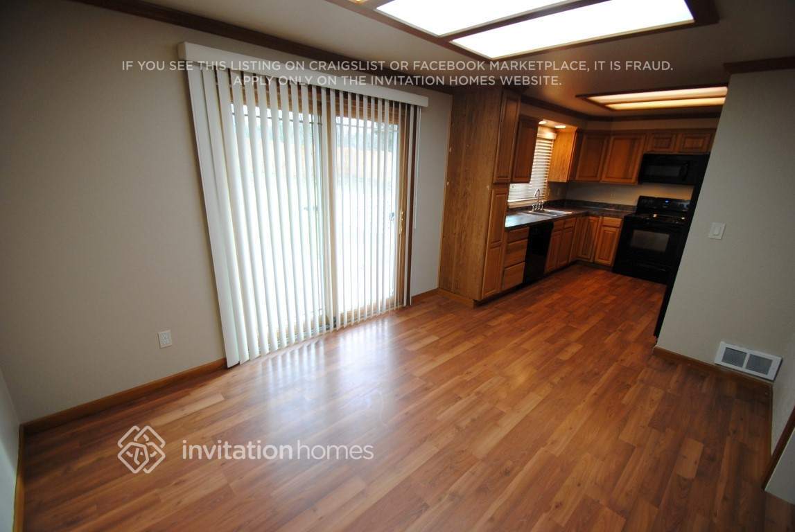 Building Photo - 9617 66th Dr NE