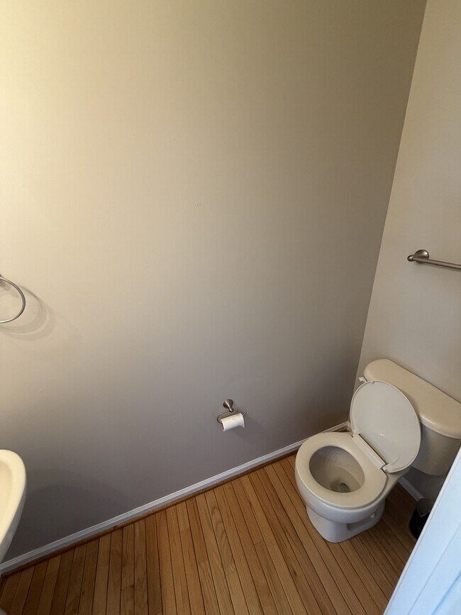 Building Photo - 163 Charlotte Ct