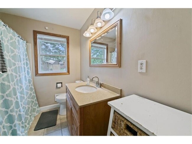 Building Photo - 237 Motel Ave