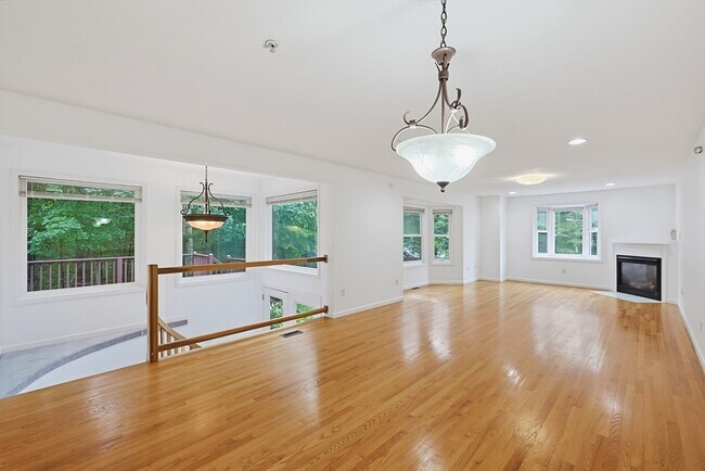 Building Photo - 3103 Maple Brook Rd