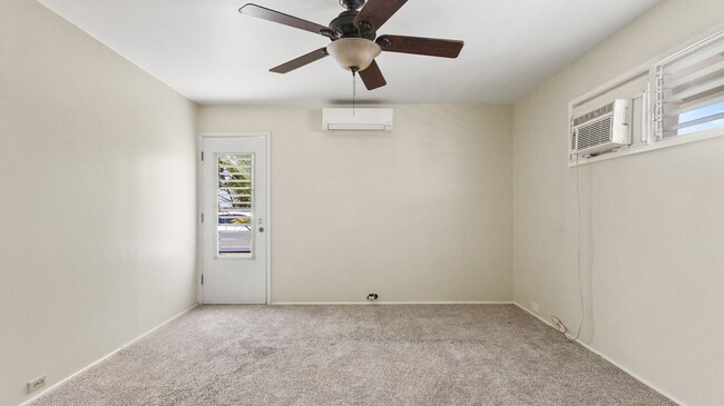Building Photo - Large Kailua Beachside Home w/ beautiful y...