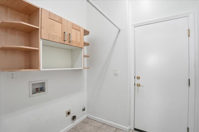 Building Photo - 4089 Monte Verde Dr