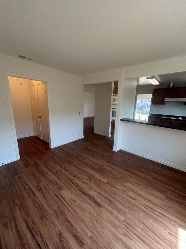 Building Photo - East End updated Home!