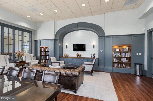 Building Photo - 420 Azra Ct