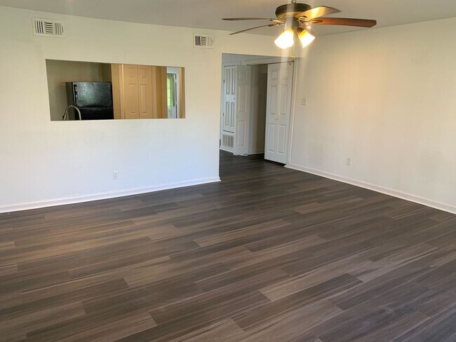 Building Photo - *COMING SOON* Spectacular 3 bedroom HOME