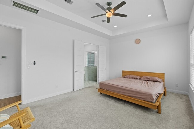 Building Photo - 10807 Cloaked Wing Ct