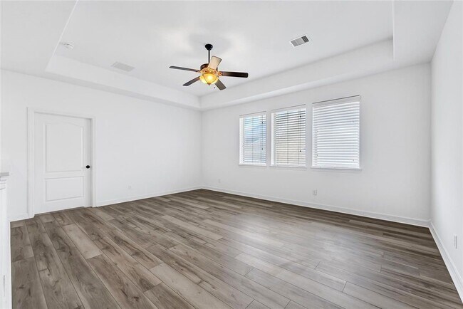 Building Photo - 27915 Genesis Manor Ln