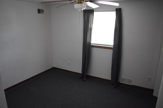 Bedroom - 1390 Lincoln Dr