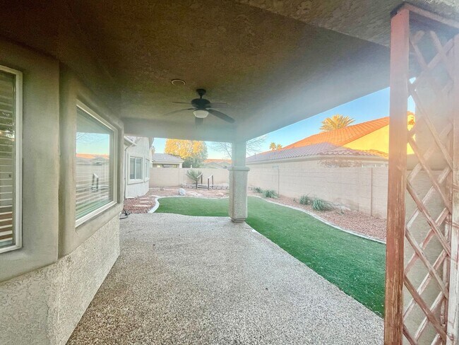 Building Photo - 2470 sq ft, remodeled single story, hard to find 5 bed, 2.5 bath, 2 car garage in guard gated Sta...