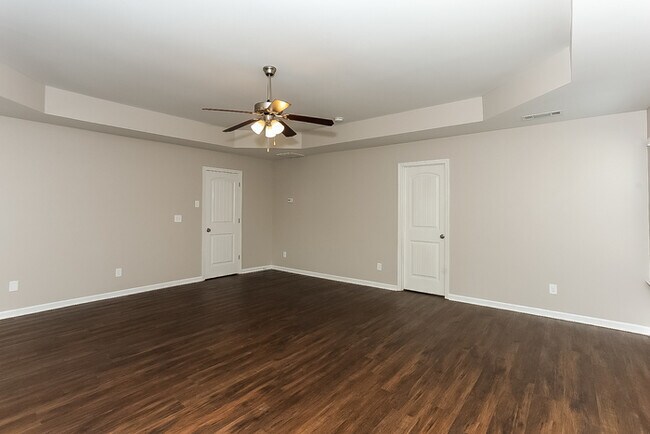 Building Photo - Beautiful 5-Bedroom Home in McDonough, GA