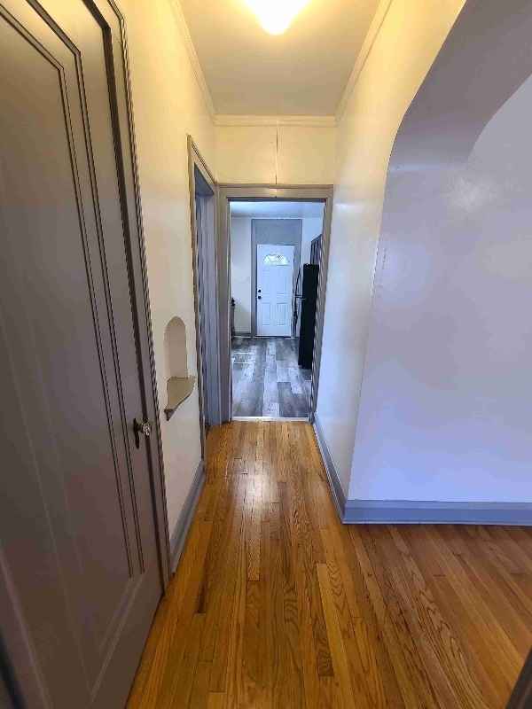 Building Photo - 834 N Massasoit Ave