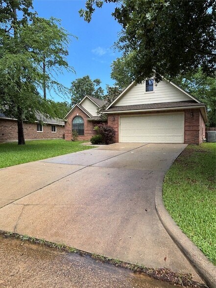 Building Photo - 3238 Glenforest Rd