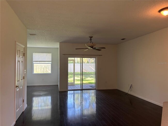 Building Photo - 3429 Parkridge Cir