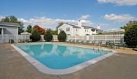 Pool Area - Greens at Cross Court