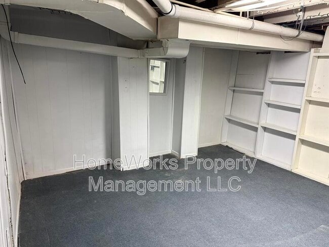 Building Photo - 1139 Hull St