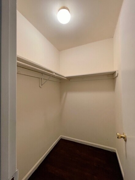 Building Photo - 7128 66th Rd