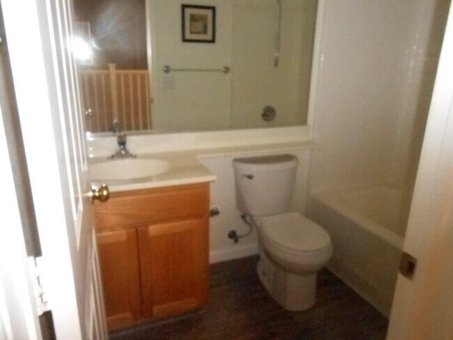 Building Photo - Spacious Home 2 Story Home in Black Mountain