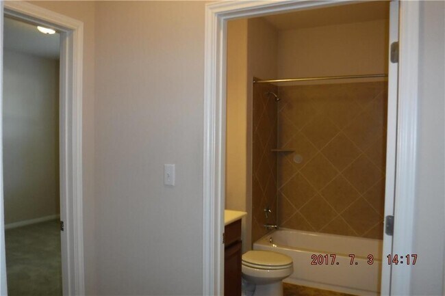 Building Photo - 1025 Fred Couples Ct