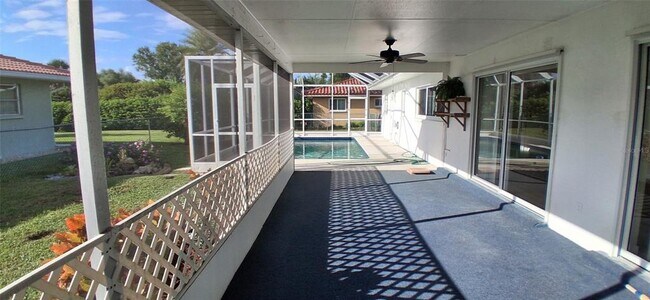 Building Photo - 441 Rubens Dr