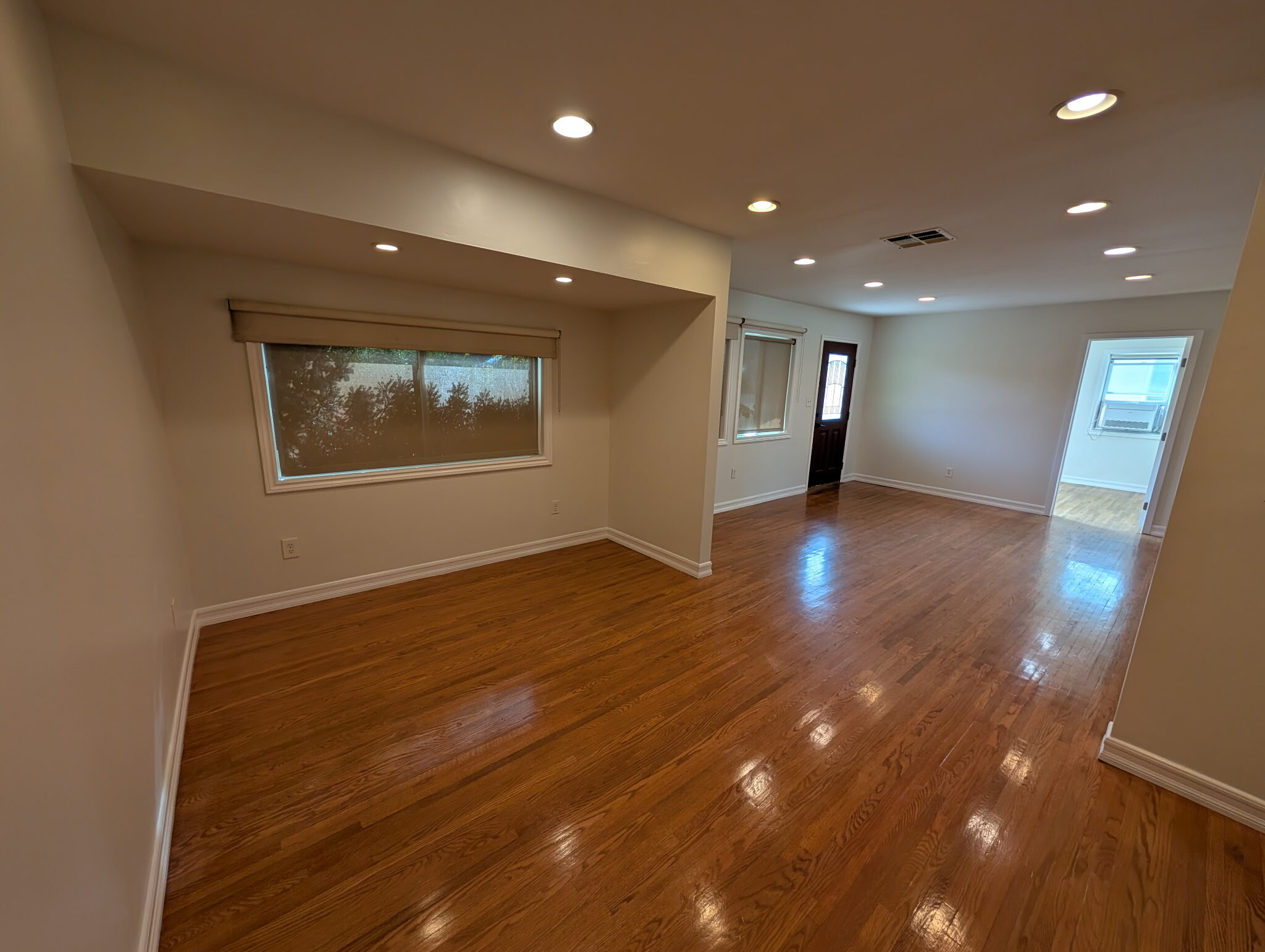 Building Photo - 5121 W 140th St