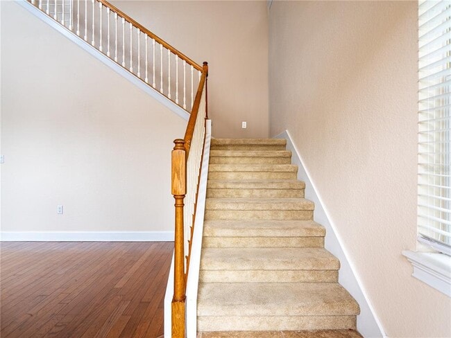 Building Photo - 273 Alexander Woods Dr