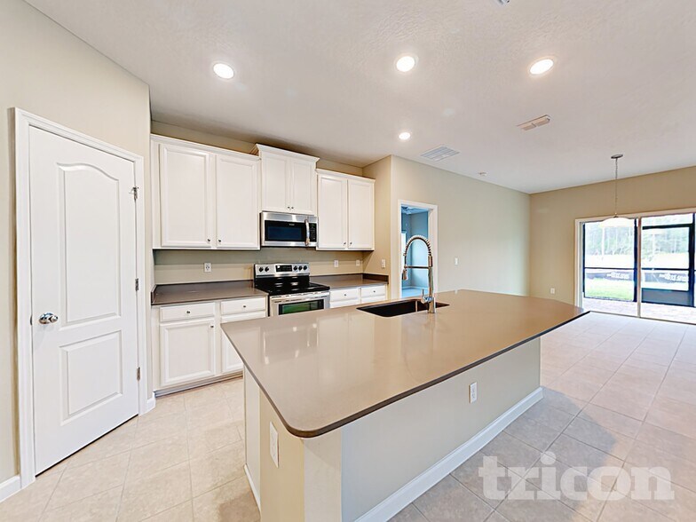 Building Photo - 10226 Pavnes Creek Dr