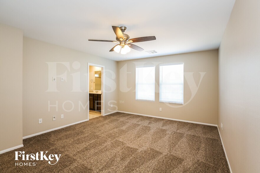 Building Photo - 1232 Carved Terrace Ave