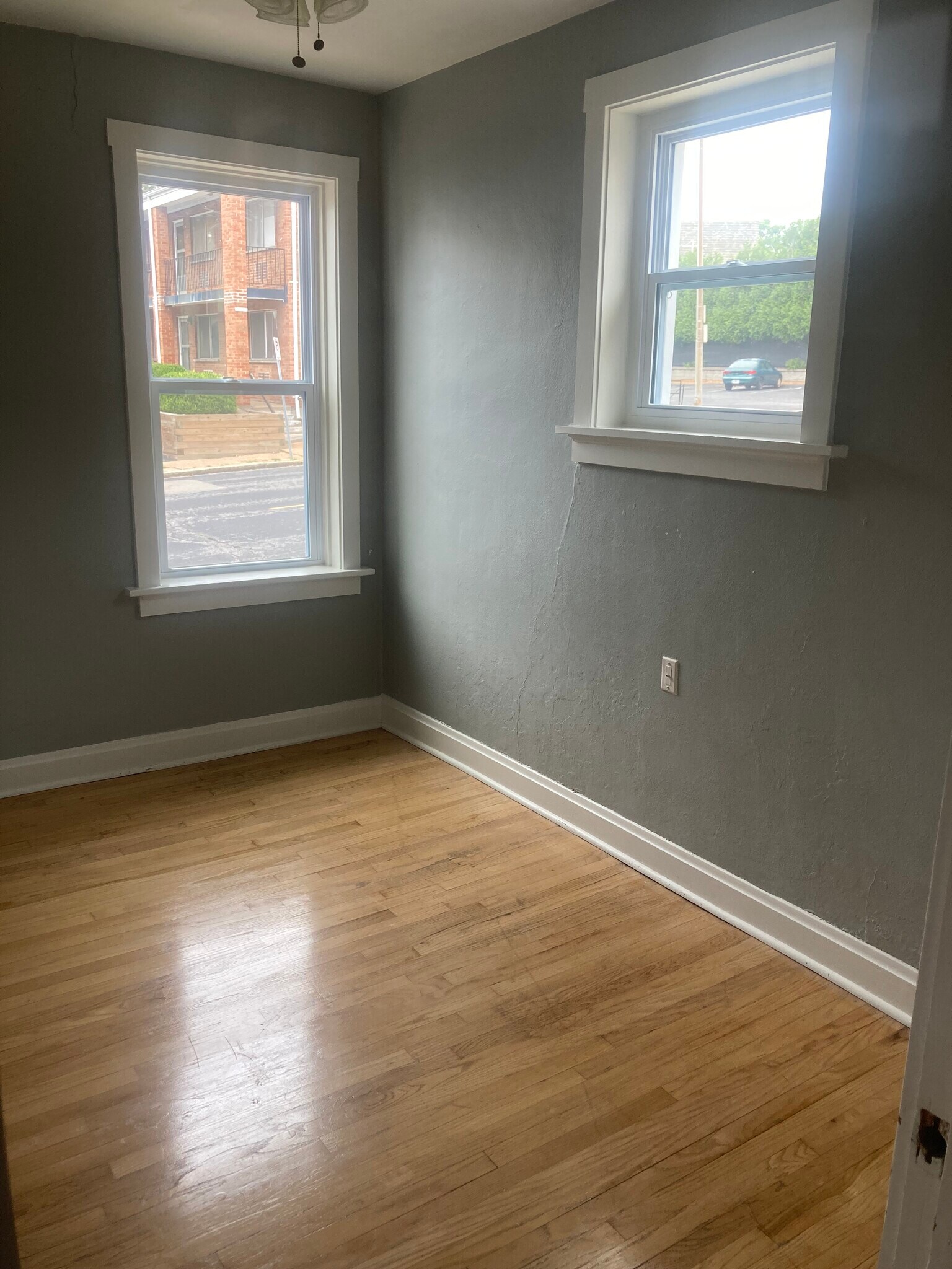 Building Photo - 4233 Meramec St