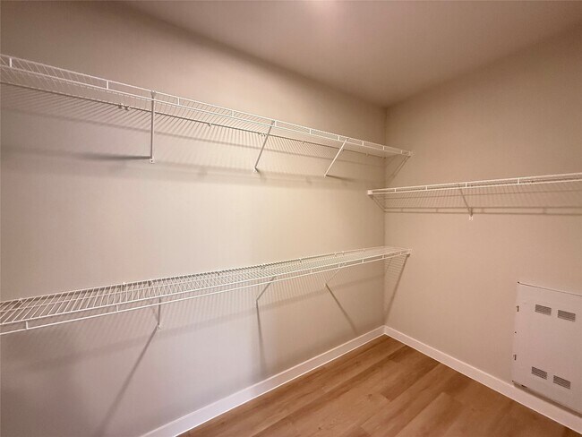 Building Photo - 3409 Brinkman St