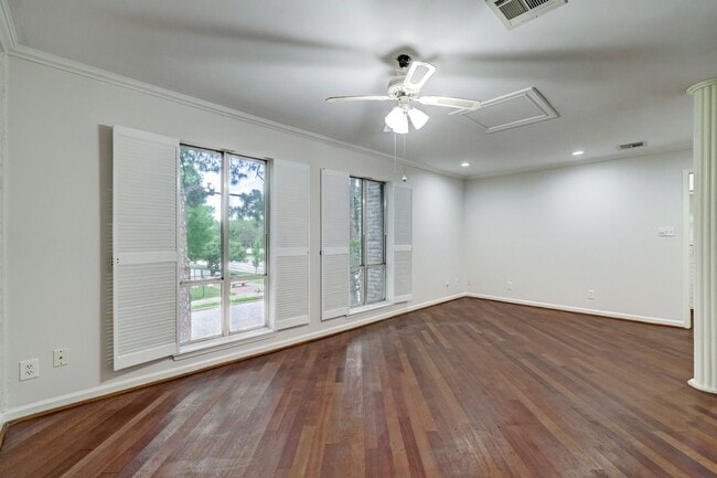 Building Photo - 1422 Walnut Bend Ln