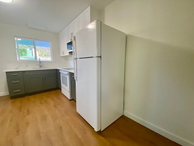 Building Photo - 3555 Campbell Ave
