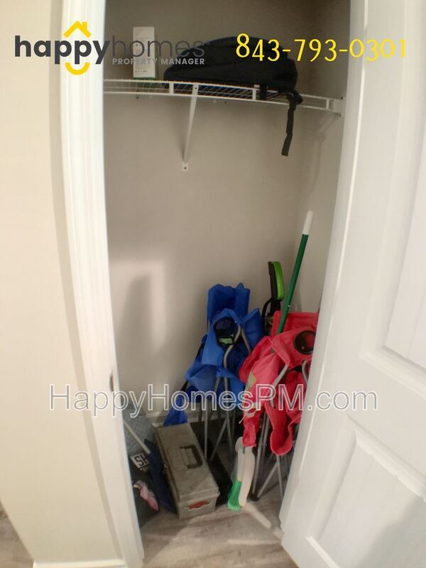 Building Photo - 230 Buchanan Circle