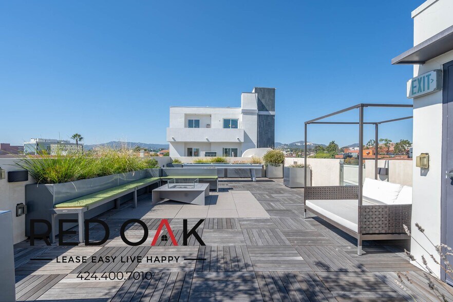 Building Photo - 11649 Mayfield Ave