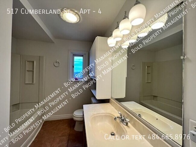 Building Photo - 517 Cumberland St