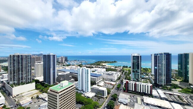 Building Photo - 1296 Kapiolani Blvd