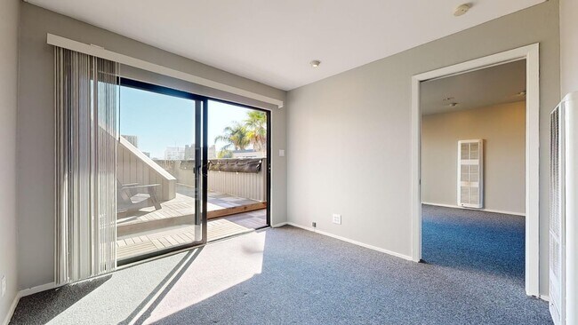 Building Photo - 1817 California St