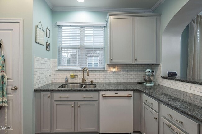 Building Photo - 9145 Wooden Rd